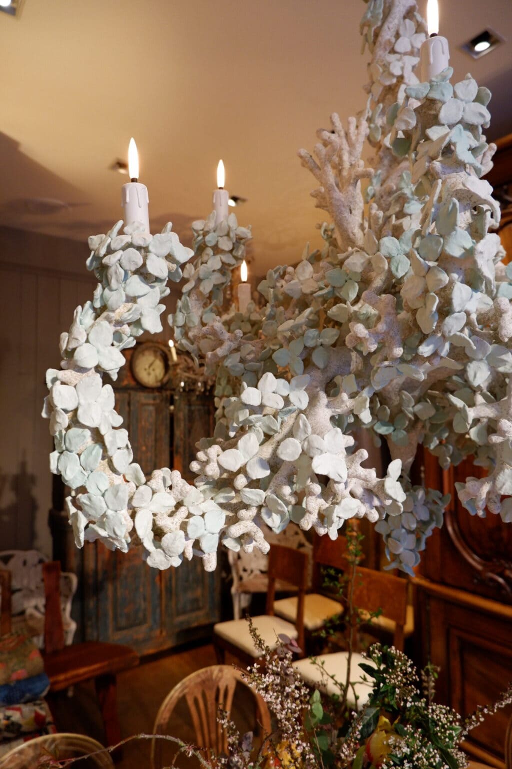 Grand Feuilles Blanches chandelier by Edouard Chevalier -One of a kind - Image 13