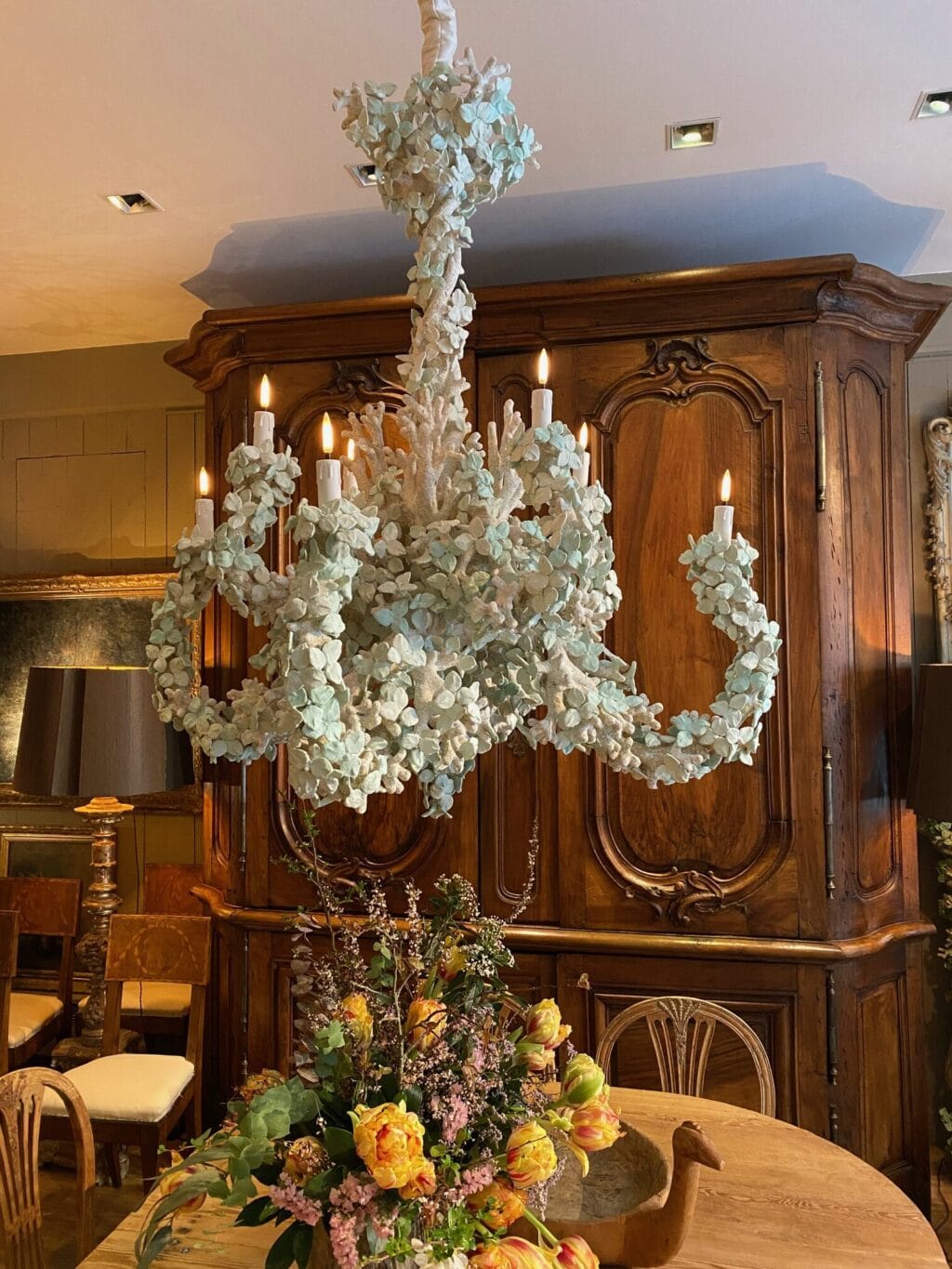 Grand Feuilles Blanches chandelier by Edouard Chevalier -One of a kind - Image 10