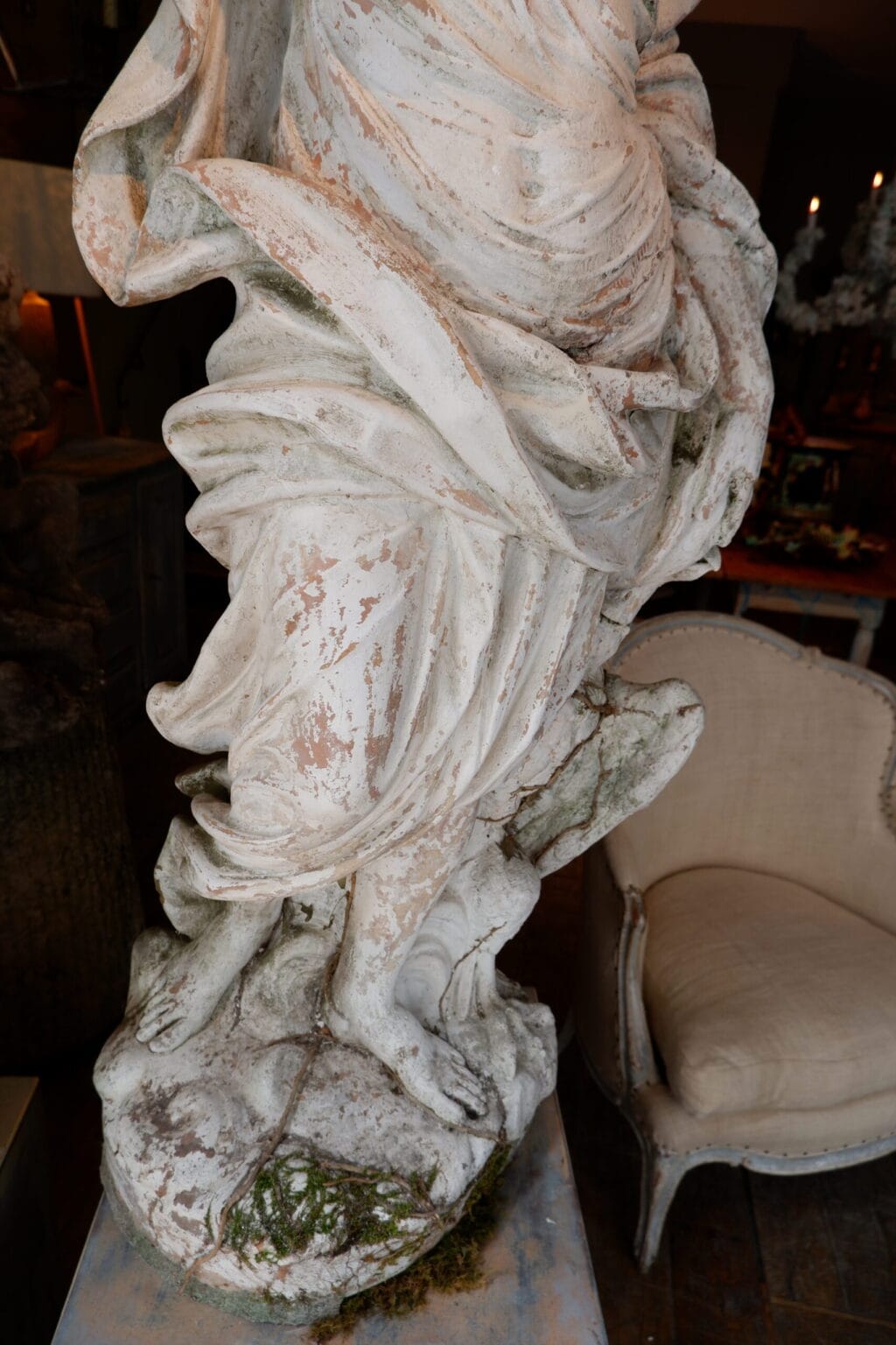Paire de statues "Allégories de l'Air & du Feu" en terre cuite blanche par Gossin Frères ca.1870 – Image 3