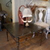Table basse base en bronze motif liane de feuilles entrelacées et plateau en verre fumé grené - Ca1970 – Image 9