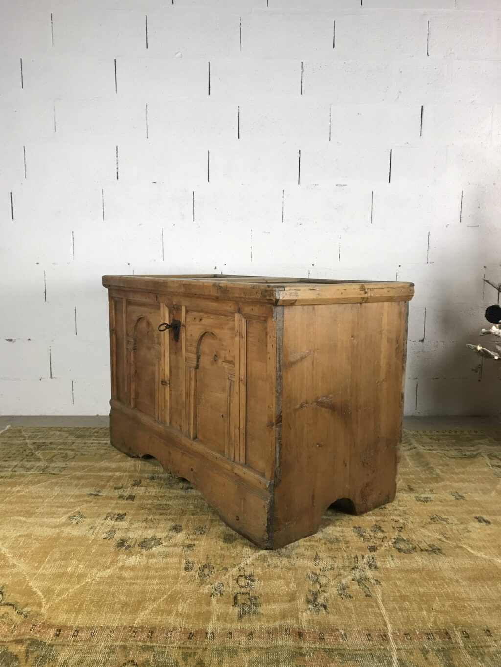 Large chest in natural wood Alpage Northern Italy - Image 13