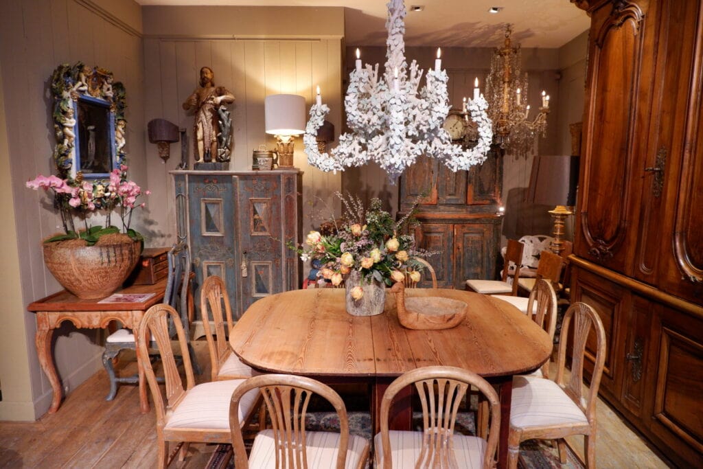 Grand Feuilles Blanches chandelier by Edouard Chevalier -One of a kind - Image 8
