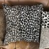 Lot de 5 coussins imprimés fauve – Image 4