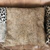 Lot de 5 coussins imprimés fauve – Image 6