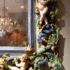 Grand miroir orné de Putti et d'une couronne sur blason- en faïence vernissée polychrome - Italie XIXe – Image 10