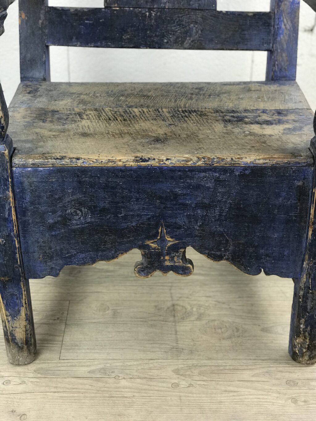 Fauteuil Bleu en bois Espagne – Image 7