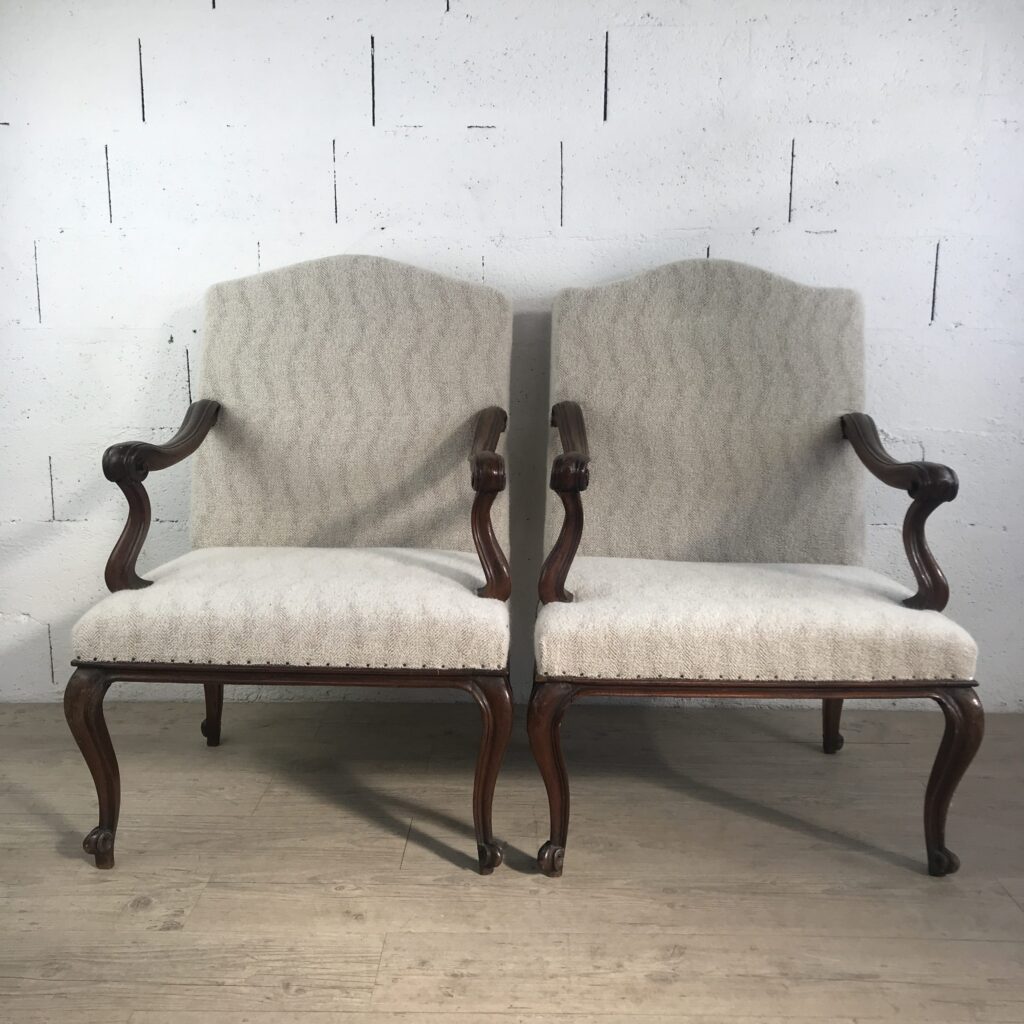 Paire De Fauteuils Louis XV
