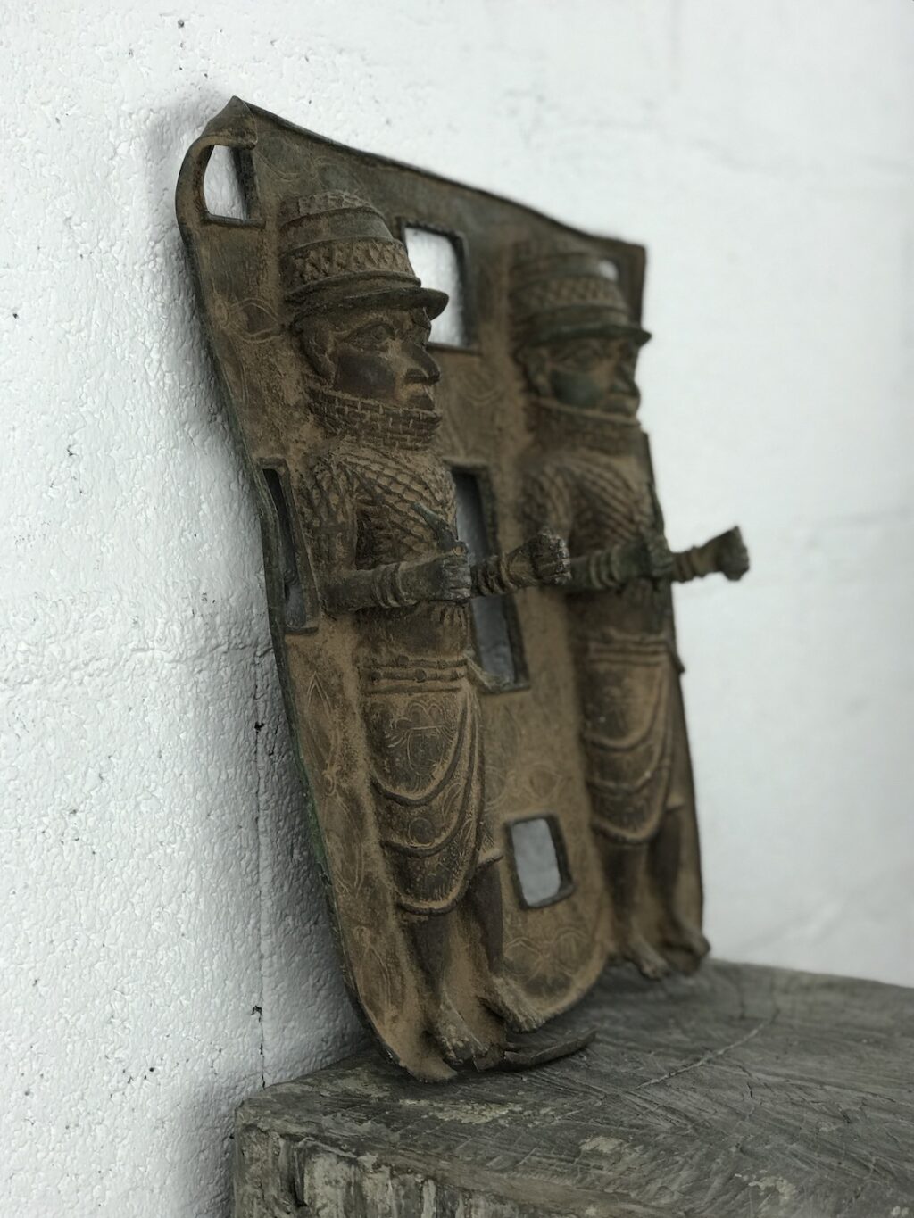 Plaque métallique avec un couple de jumeaux Bénin – Image 6