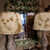 Grande paire de lampes balustres en bois + A/J plissés tissu impression fleurs naturelles – Image 6