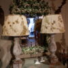 Grande paire de lampes balustres en bois + A/J plissés tissu impression fleurs naturelles – Image 4