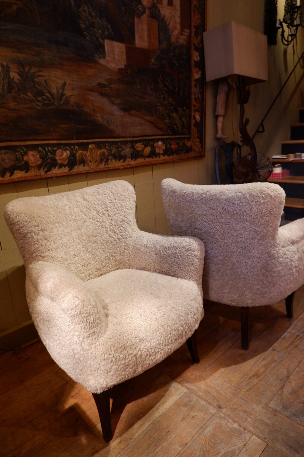 Pair of armchairs upholstered in sandy beige sheepskin - Sweden ca.1950 - Image 7