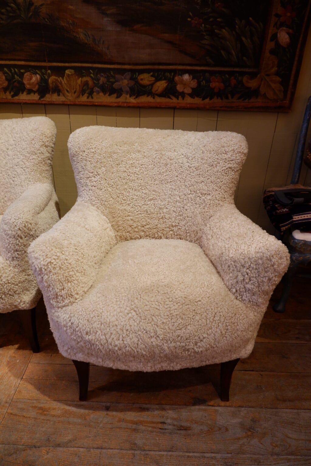 Pair of armchairs upholstered in sandy beige sheepskin - Sweden ca.1950 - Image 3