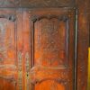 Rare armoire en châtaignier décor sculpté rehaussé de clous en laiton - Fin XVIIIe – Image 12