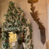 Une paire d'appliques en fer Feuille d'Acanthes - Socle en bois. France XVIIIe