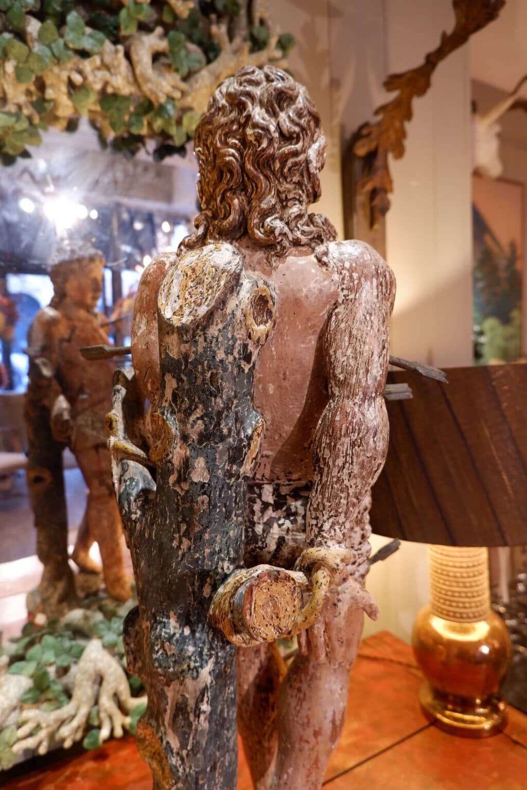 Grande statue en bois polychrome du martyr de Saint-Sébastien - Italie XVIIIe – Image 6