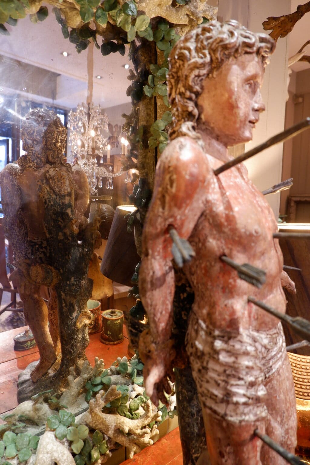 Grande statue en bois polychrome du martyr de Saint-Sébastien - Italie XVIIIe – Image 3