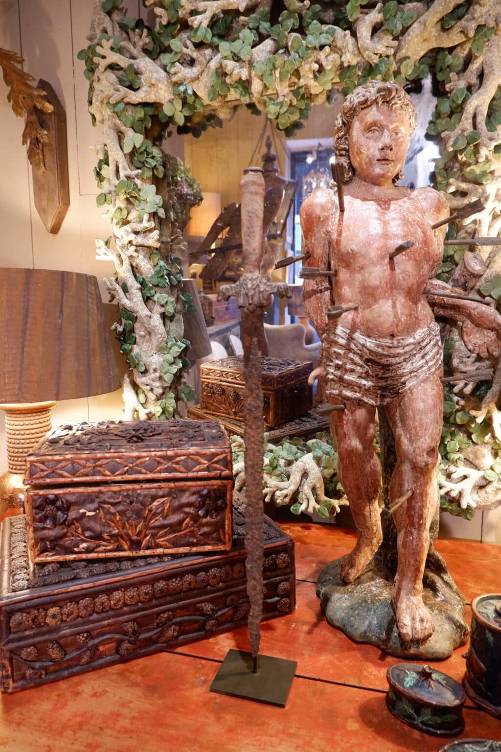 Grande statue en bois polychrome du martyr de Saint-Sébastien - Italie XVIIIe – Image 2