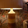 Lampe en grés texturé par Soholm - Danemark ca.1960+ A/J soie sauvage – Image 3