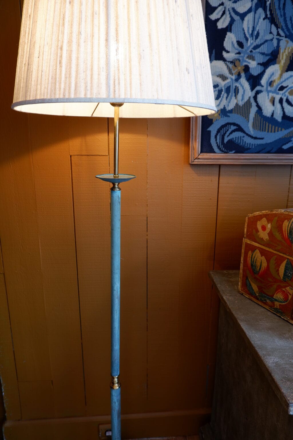 Paire de lampadaires Suédois patine vert de gris + A/J soie sauvage naturelle ca.1960 – Image 2