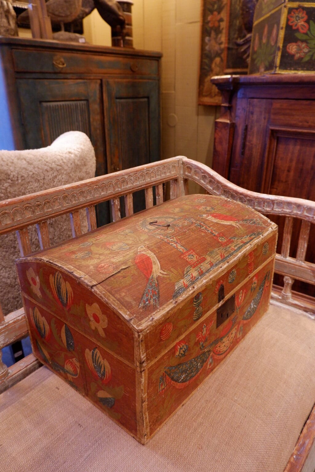 Coffres de mariage en bois peint "Normandie" - Art populaire XIXe – Image 7
