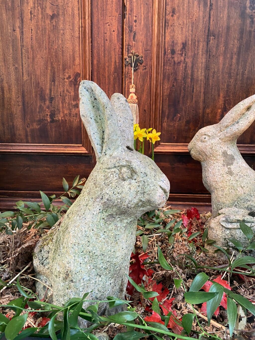 Un lapin & son petit- en pierre sculptée- Granit - XXe – Image 4