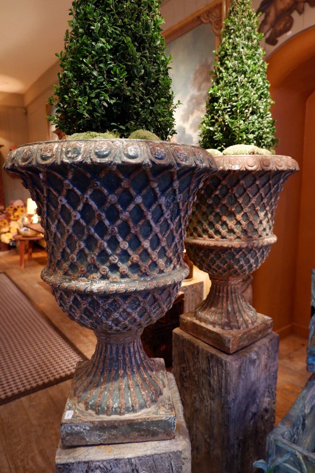 Rare paire de vases en fonte verte "décor treillage " - Angleterre  XIXe – Image 6