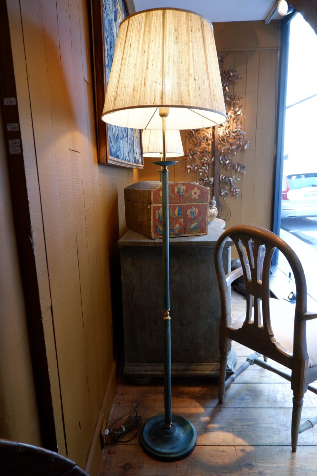 Paire de lampadaires Suédois patine vert de gris + A/J soie sauvage naturelle ca.1960 – Image 3
