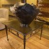 Table basse base en bronze motif liane de feuilles entrelacées et plateau en verre fumé grené - Ca1970 – Image 2