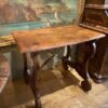 Table console espagnole en chêne pied lyre & entretoise en fer XIXe – Image 2