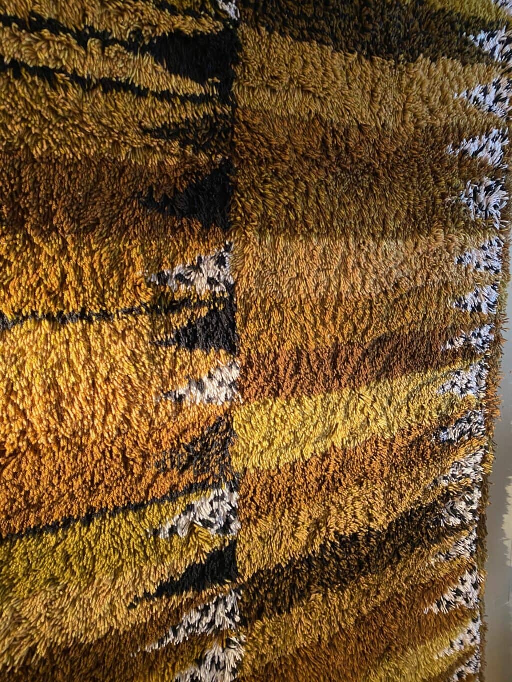 Grand tapis Rya en laine "Stegeborg" crée par Marianne Richter ca.1945 – Image 3