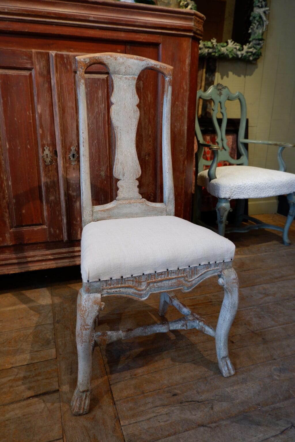 Suite de 6 chaises gustaviennes patine blanc/gris d&#039;origine- Suède ca.1800 – Image 2