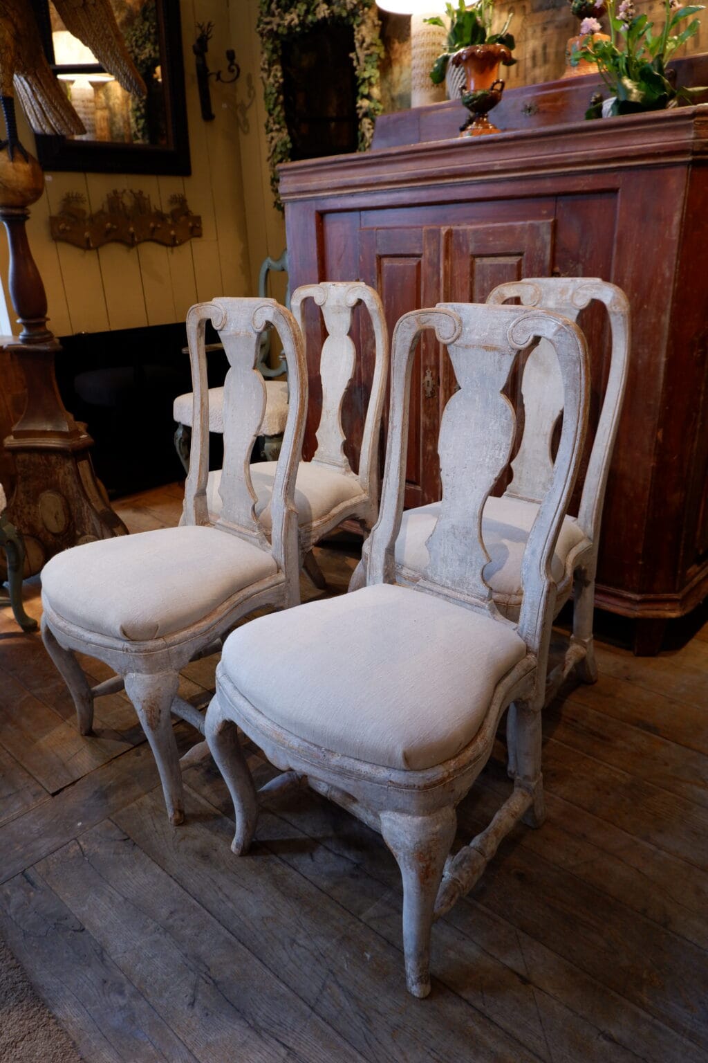 Suite de 4 chaises gustaviennes patine blanc/gris d'origine- Suède ca.1800 – Image 4