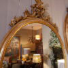 Paire de trés grands miroirs ovals en bois doré et sculpté- Italie XIXe – Image 4