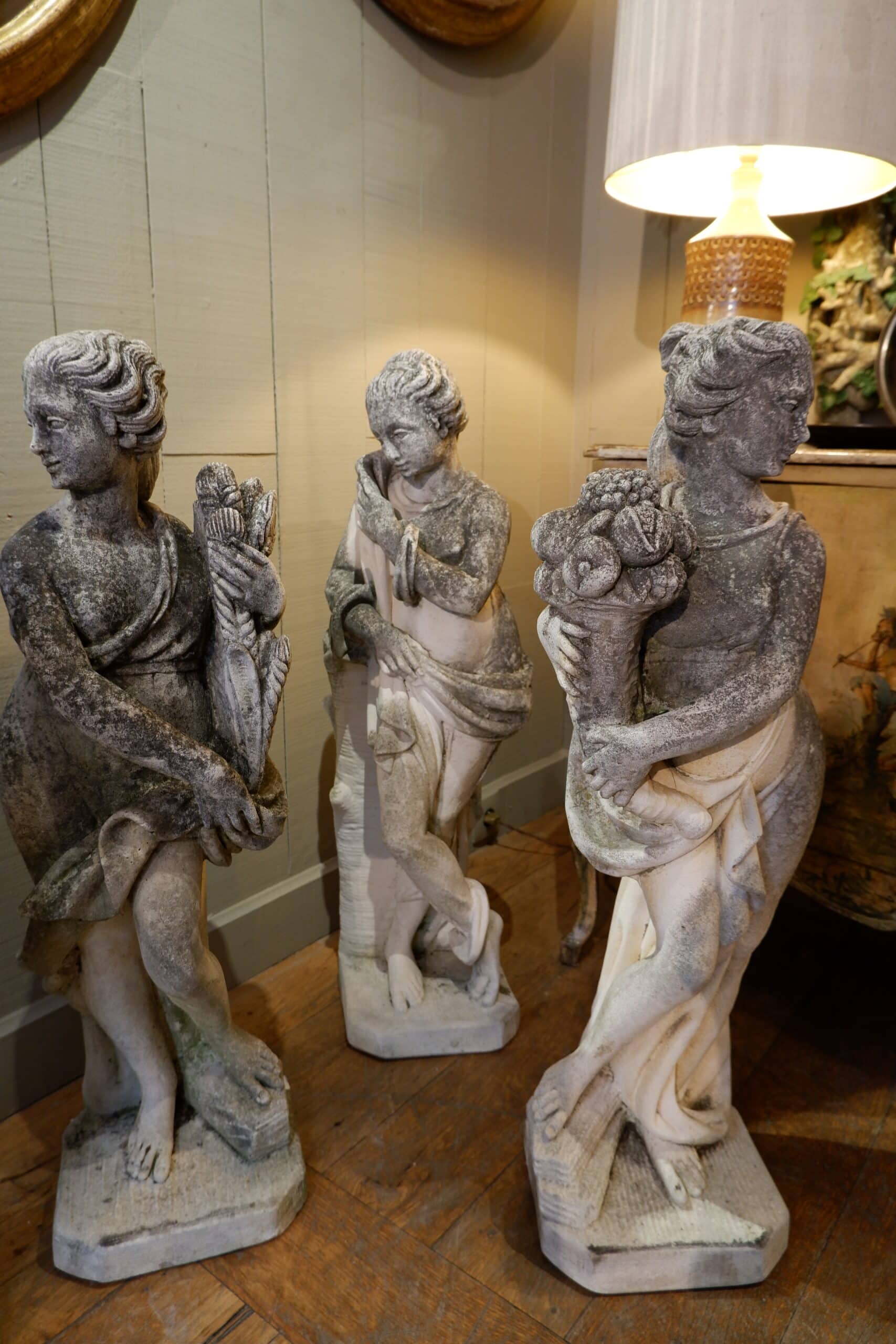 Suite des 4 saisons – Statues en pierre reconstituée- Italie ca.1900