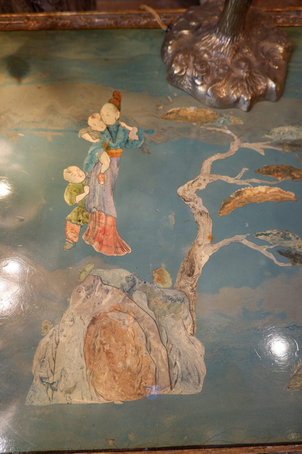 Table basse en bois sculpté & plateau au décor oriental peint sur marbre- Italie XIXe – Image 5