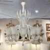 Lustre suspendu en verre blanc de Murano