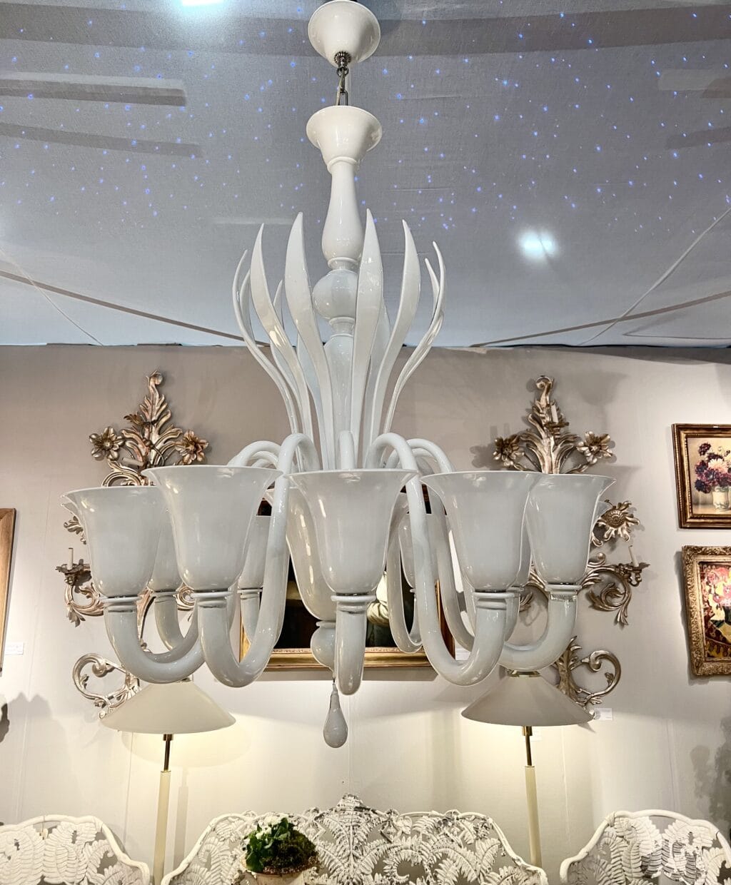 Lustre suspendu en verre blanc de Murano