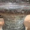 Paire de vases en fonte blanche de forme Médicis.