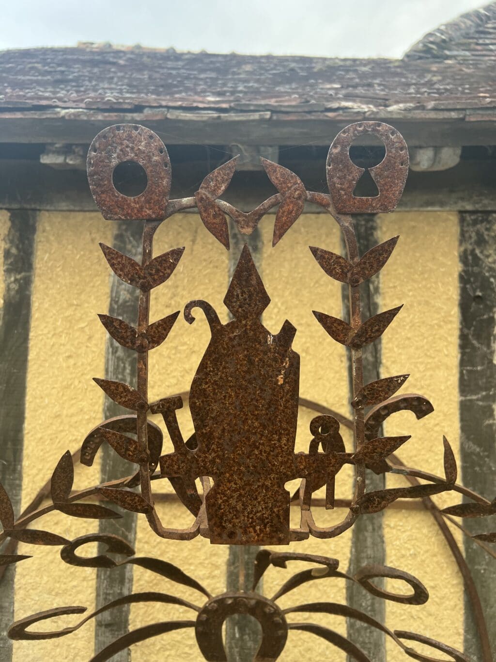 Grand bouquet de Saint-Éloi en fer forgé
