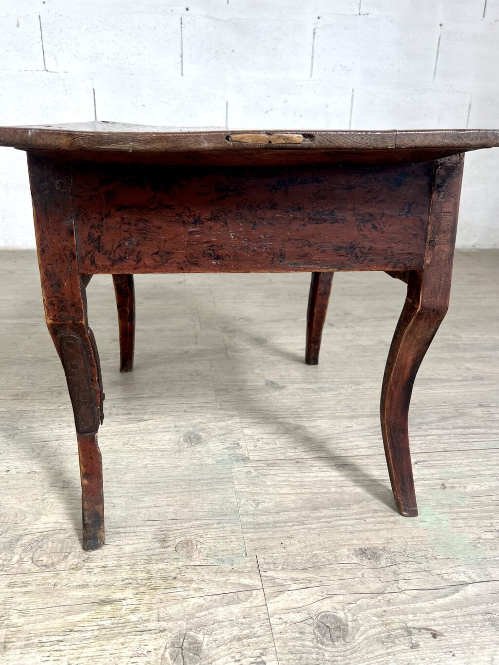 Table de Chevet Rococo suédois