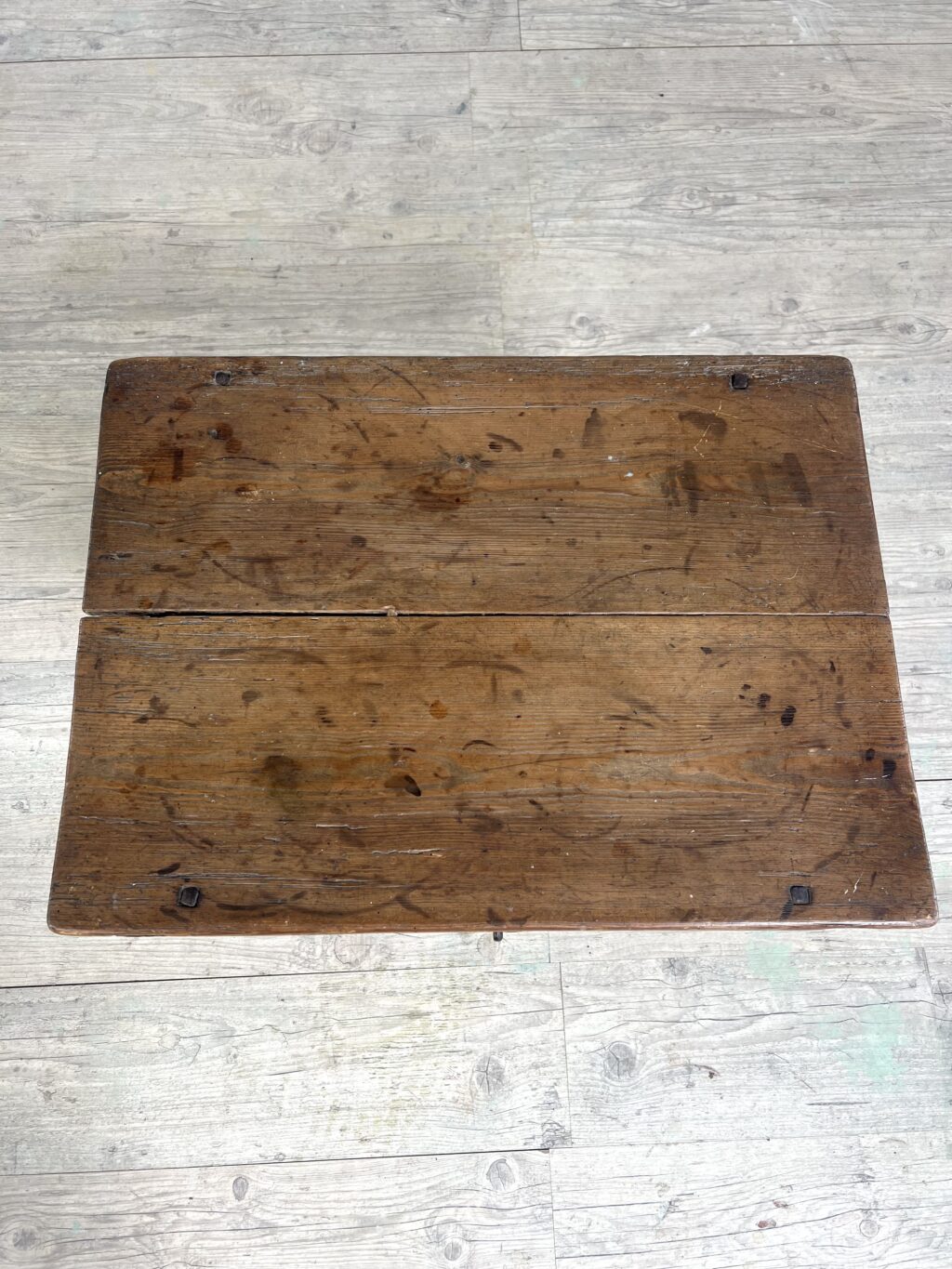 Table de Chevet Rococo suédois