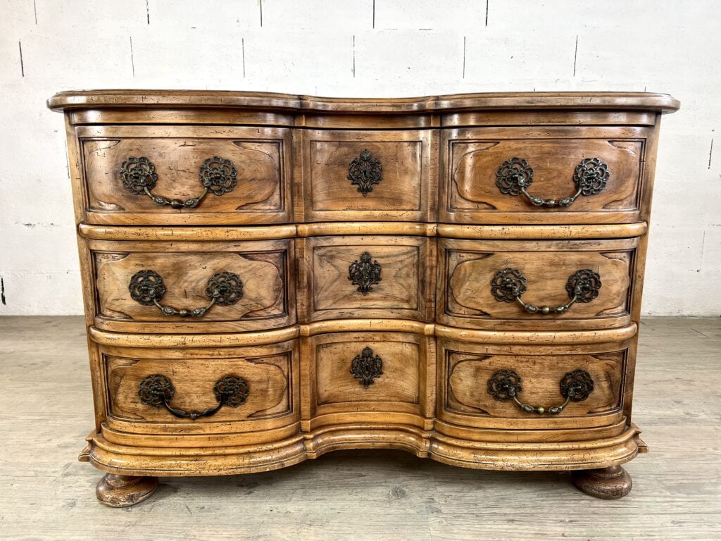 Commode hollandaise en bois naturel