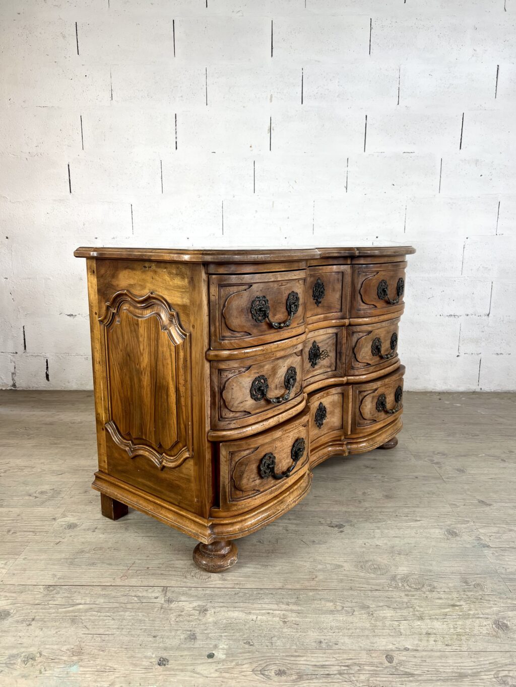 Commode hollandaise en bois naturel