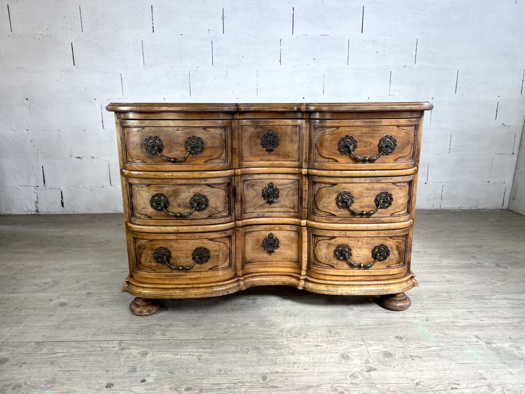 Commode hollandaise en bois naturel