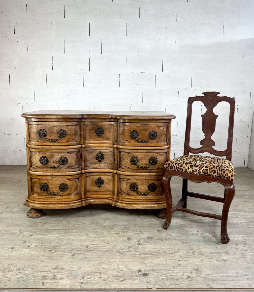 Commode hollandaise en bois naturel