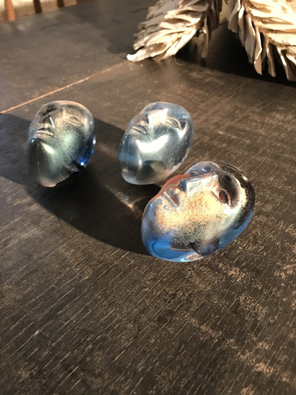 Trois Masques en Verre par Bertil Vallien pour Kosta Boda