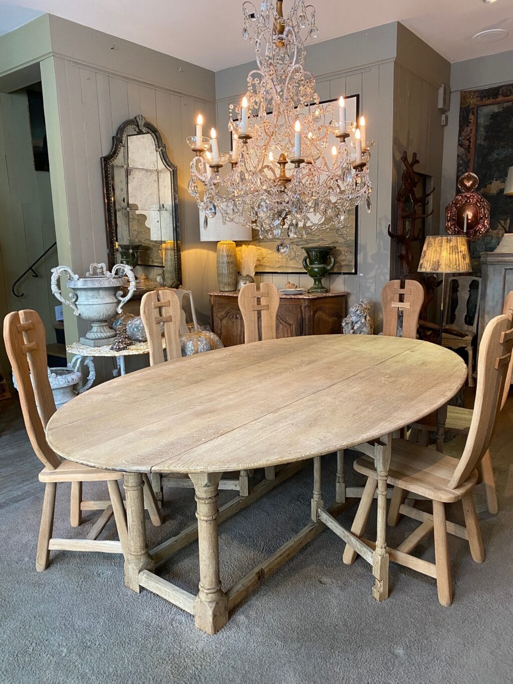 Grande table ovale dite "getleg" en chêne naturel - France XIXe – Image 9
