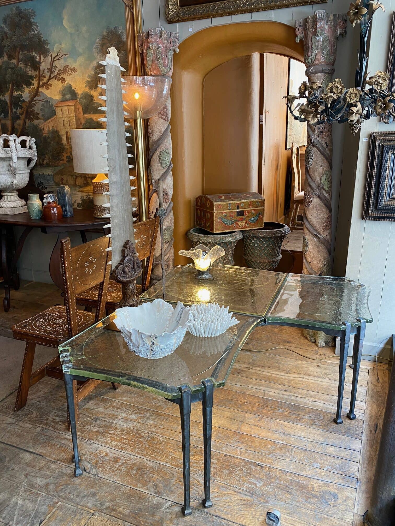 Table basse sculpture en bronze & cristal moulé ca.1960