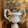 Paire de grands vases à 3 anses en fonte d'aluminium patin blanche ca.1880 – Image 4