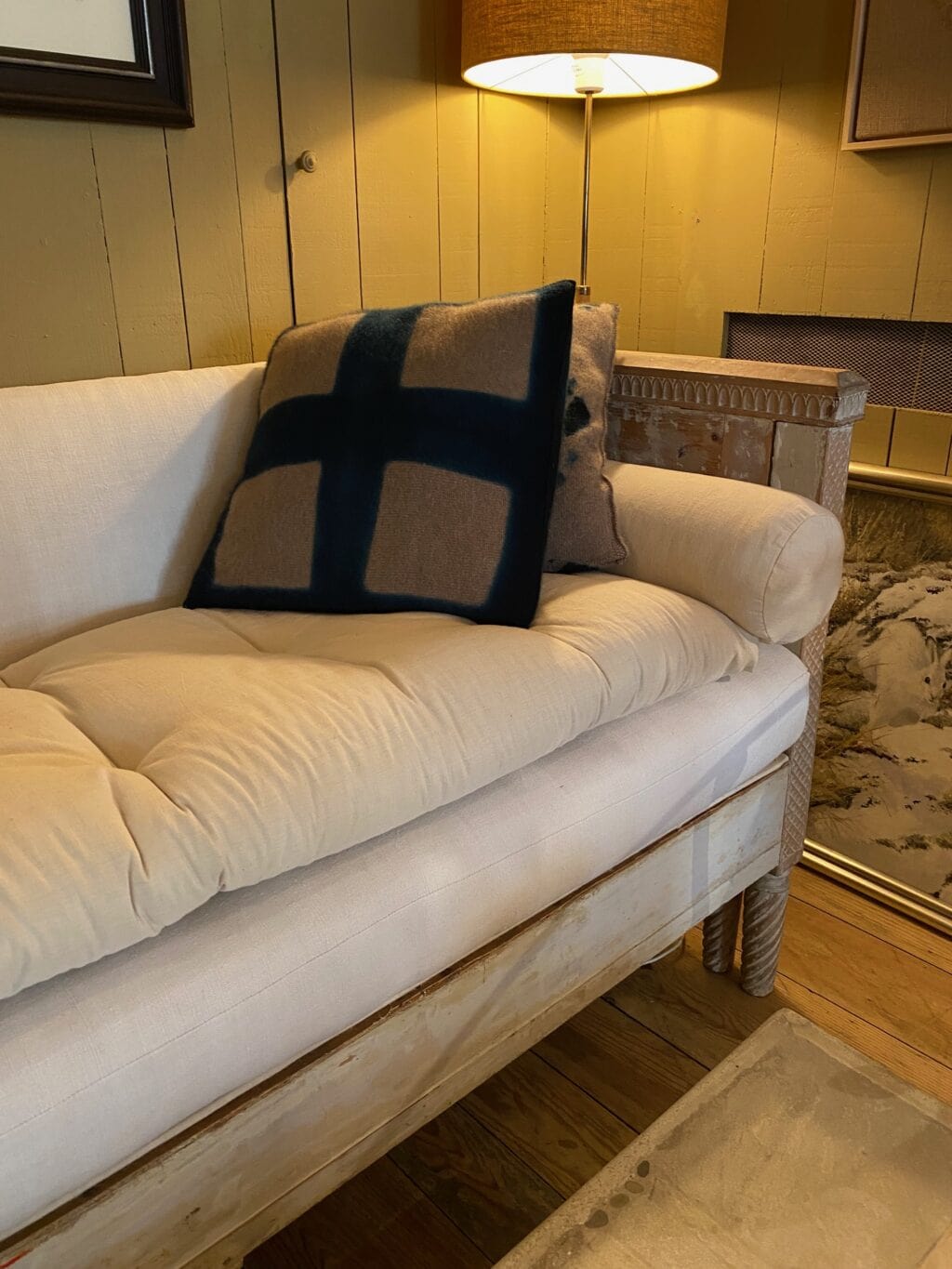 Banquette suédoise en bois sculpté &amp; peint XIXe – Image 4